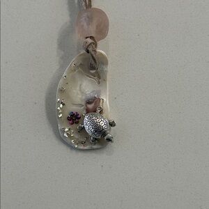 Oyster shell Handmade Necklace Turtle Tide Treasure Collection pink